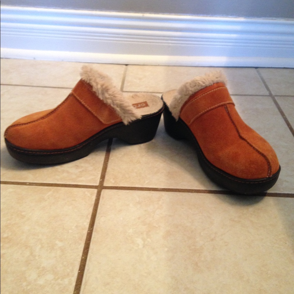 Crocs - Picture 2 of 5